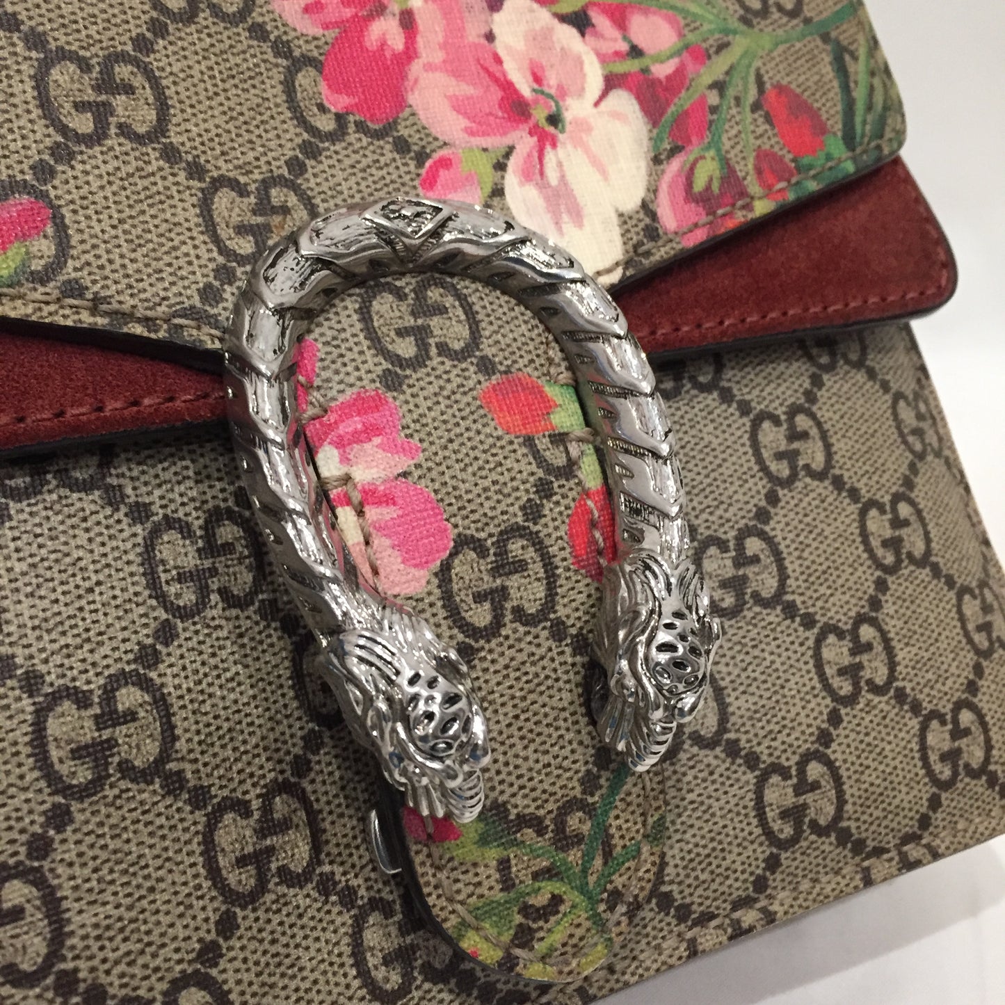 Louis Vuitton Monogram Neverfull Pochette Sku# 66855