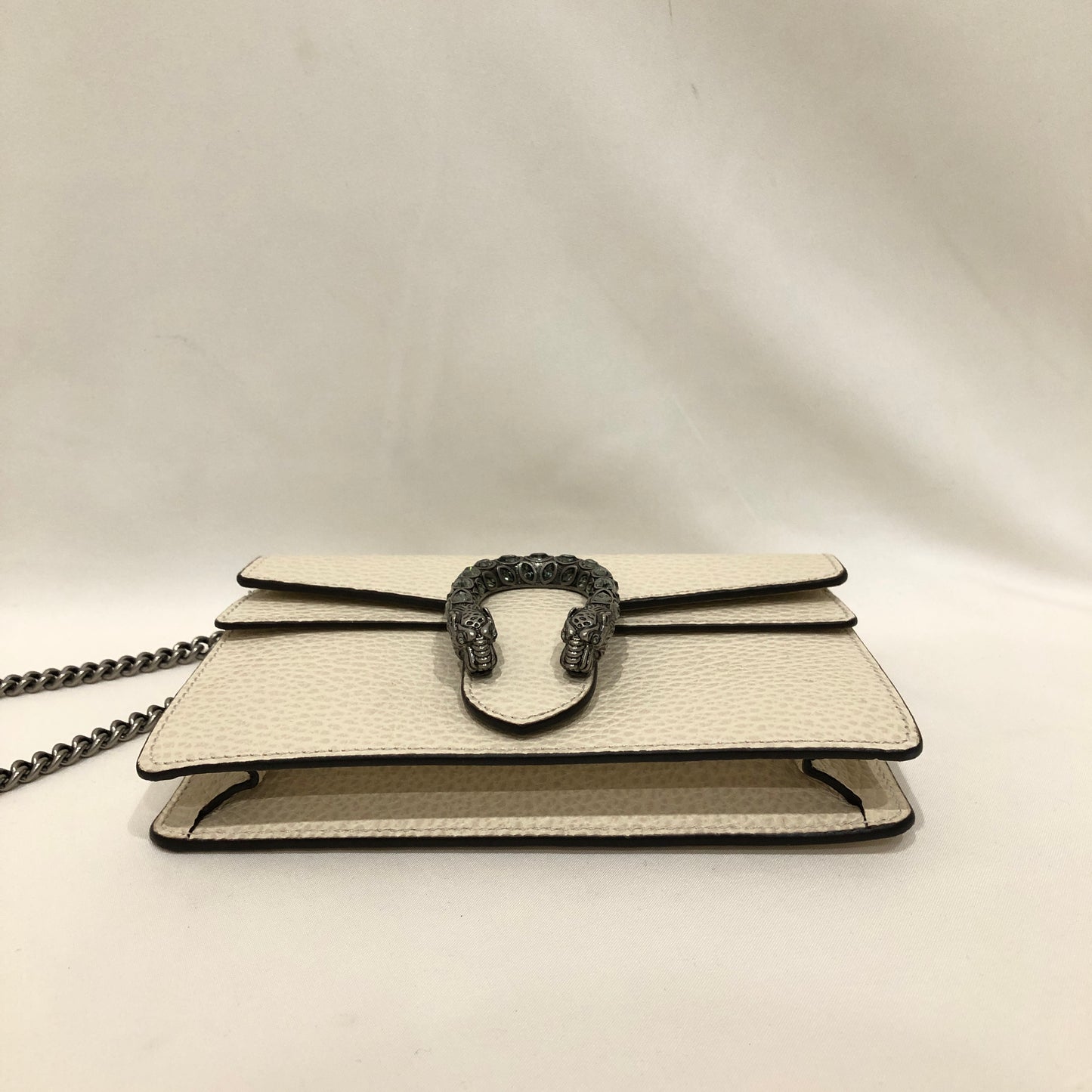Louis Vuitton Gold Circle Logo Key Ring Charm Sku# 66821