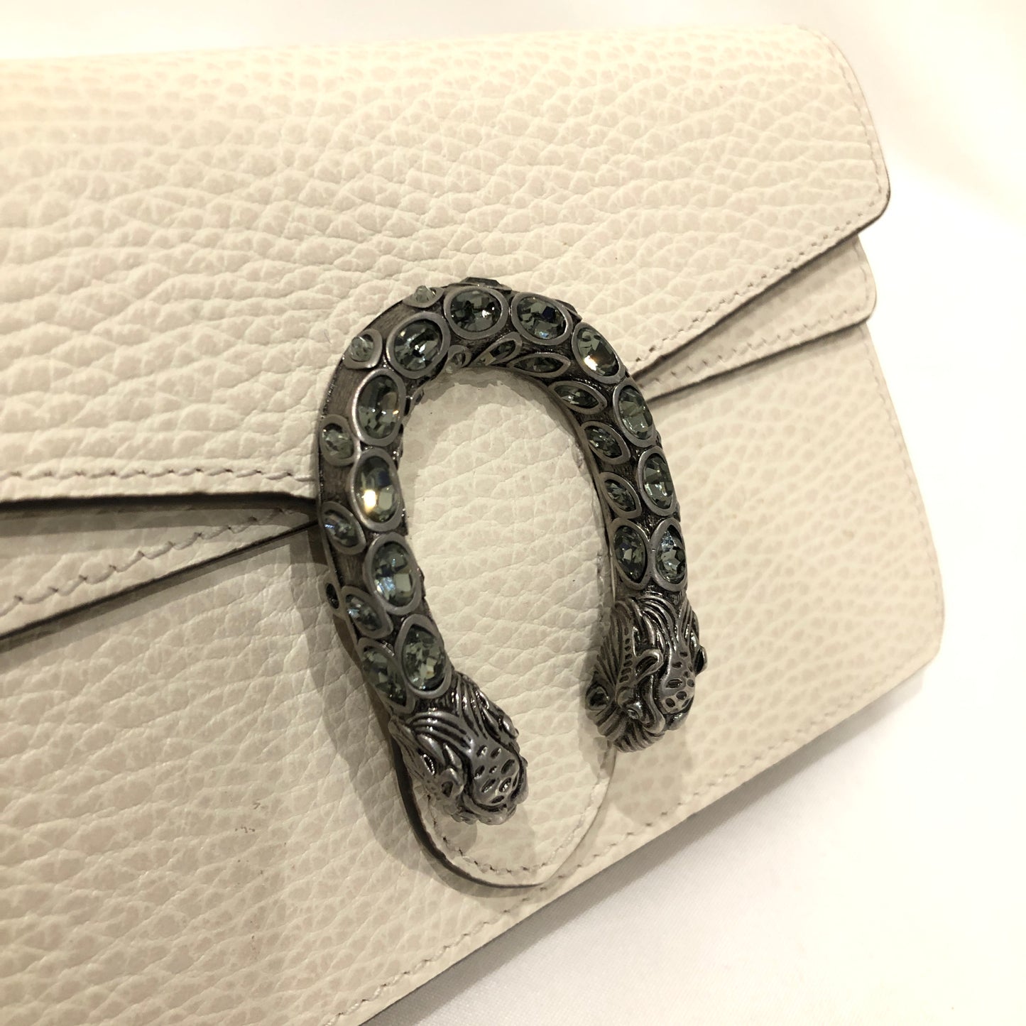 Louis Vuitton Gold Circle Logo Key Ring Charm Sku# 66821