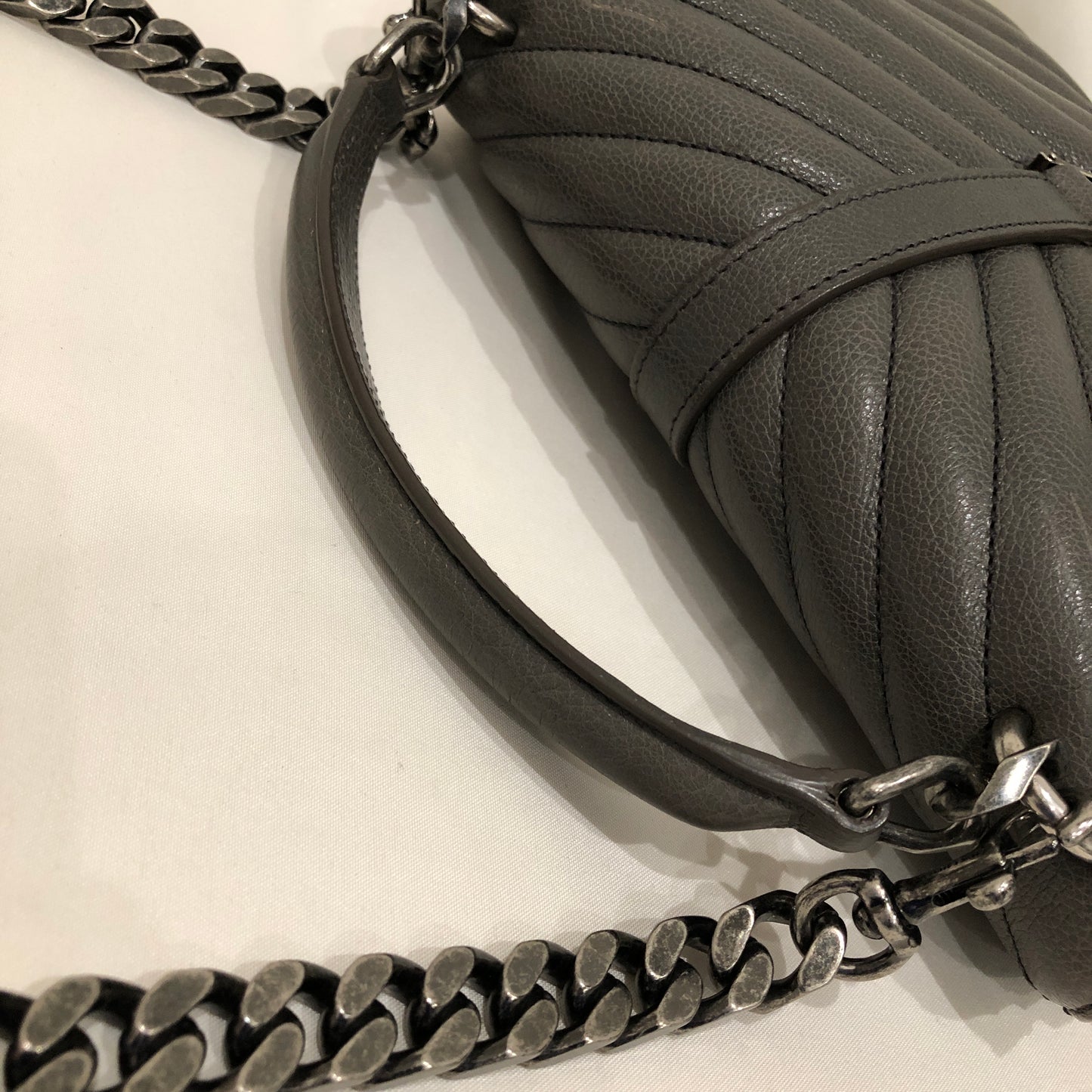 Gucci Black Gutchishima Leather Key Holder Sku# 66822