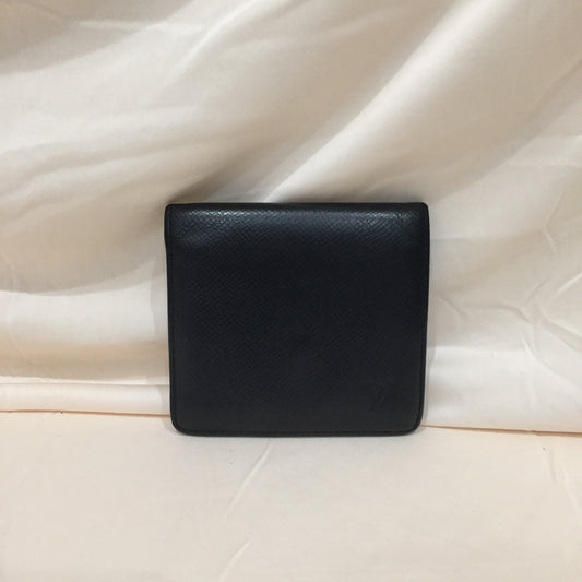 Louis Vuitton Black Taiga Bifold Wallet Sku# 72154
