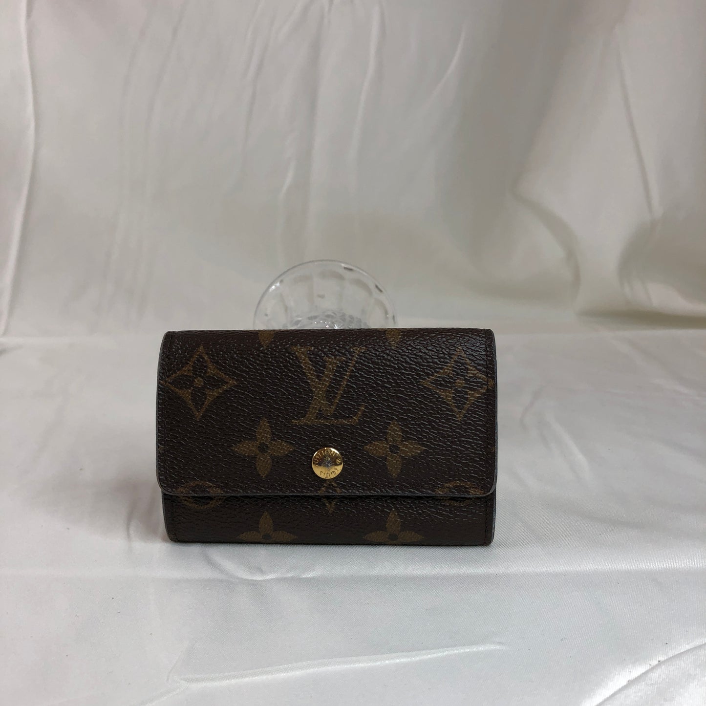 Louis Vuitton Monogram Coated Canvas 6 Ring Key Holder Sku# 79477