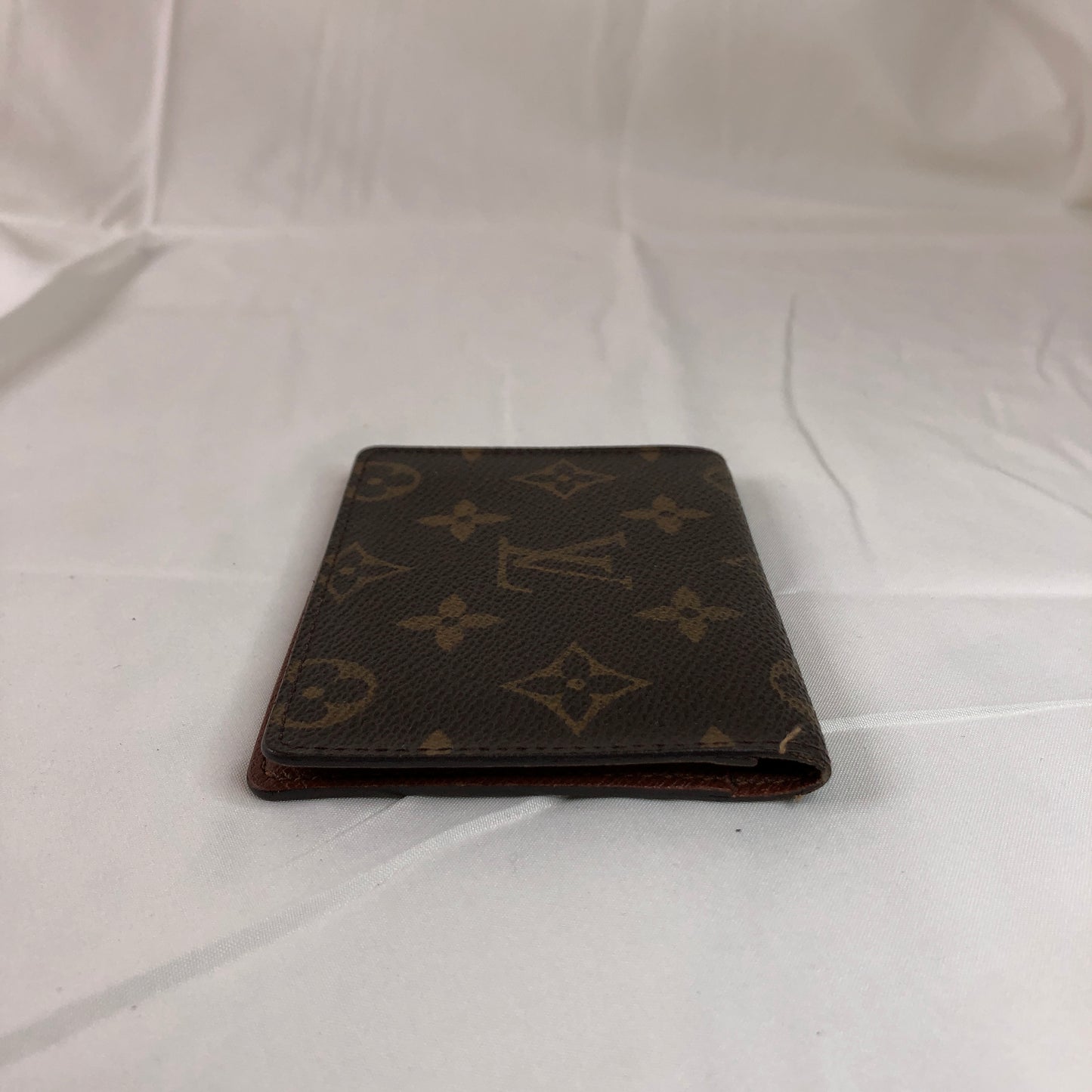 Louis Vuitton Monogram Coated Canvas Bifold Pass Card Case Sku# 79412