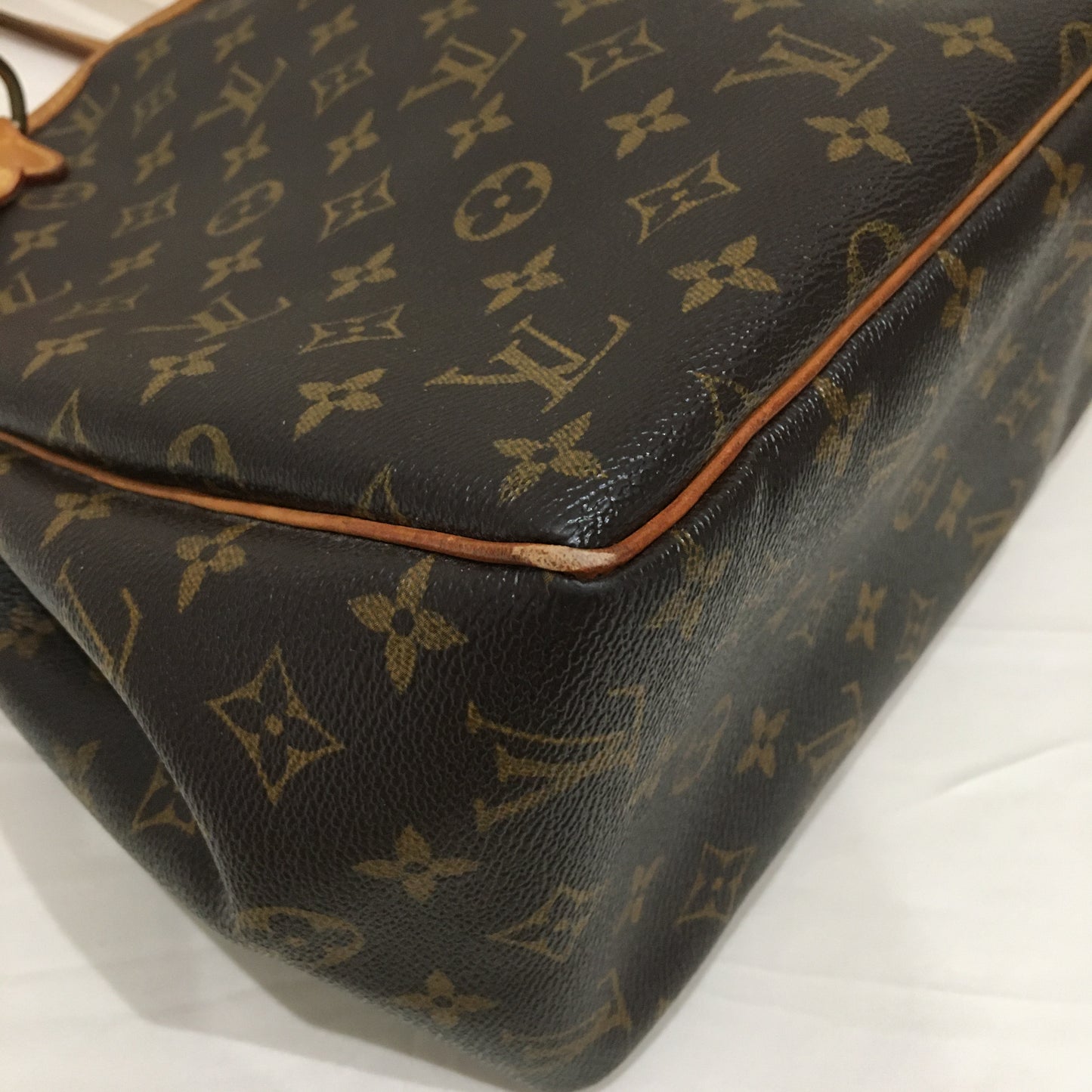 Louis Vuitton Monogram Coated Canvas Batignolles Vertical Shoulder Bag Sku# 71454