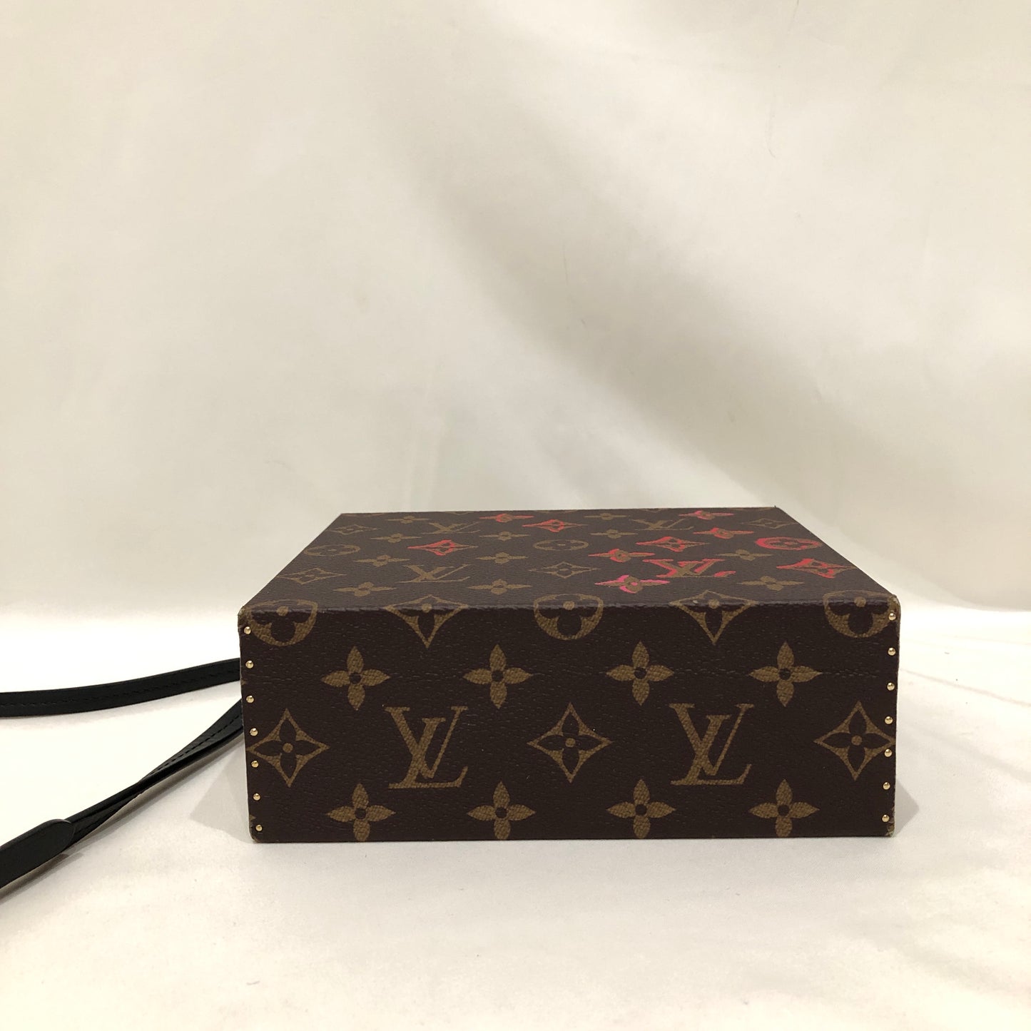 Louis Vuitton Monogram Falling In Love Mobile Box Crossbody Bag Sku# 82788