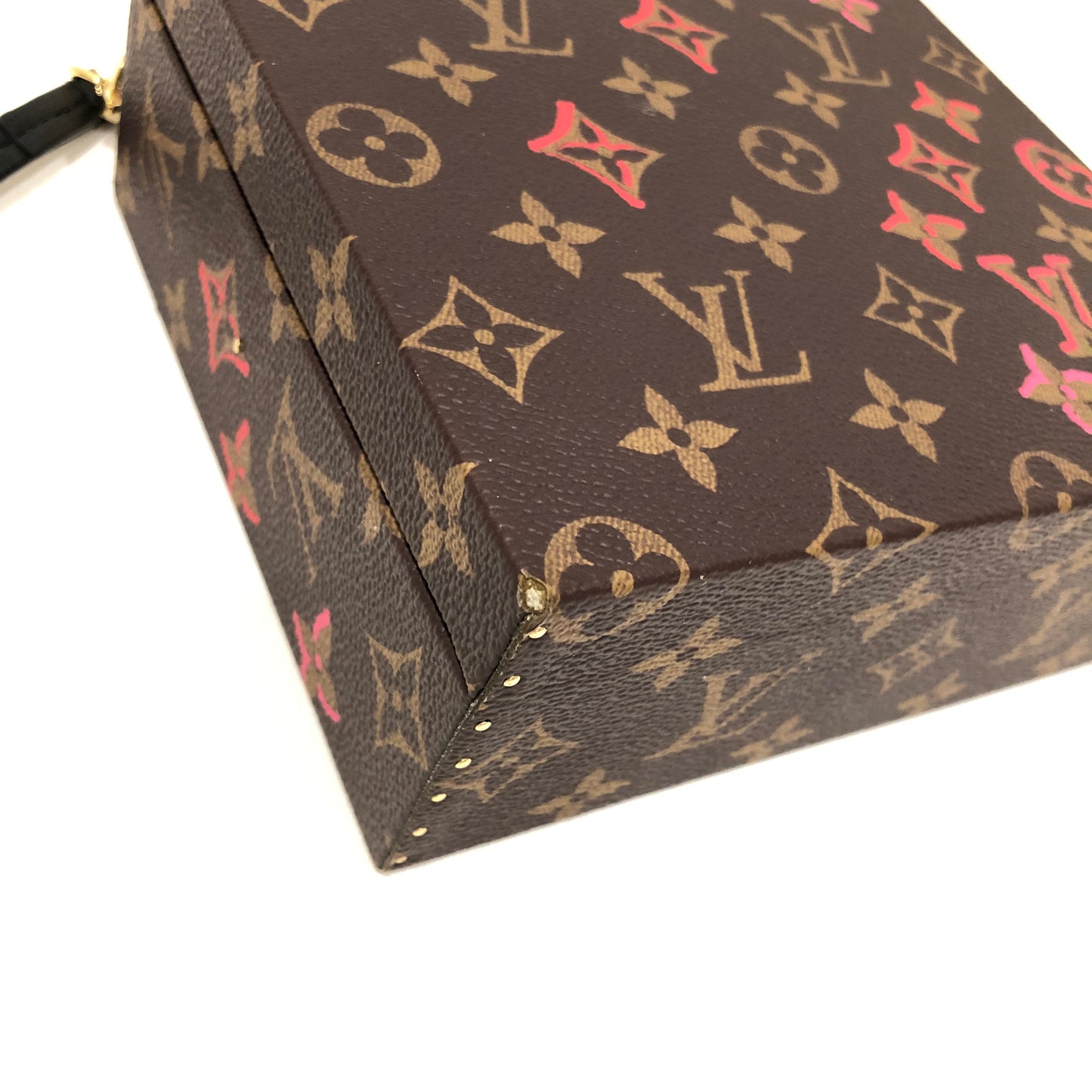 Louis Vuitton Monogram Falling In Love Mobile Box Crossbody Bag Sku# 82788