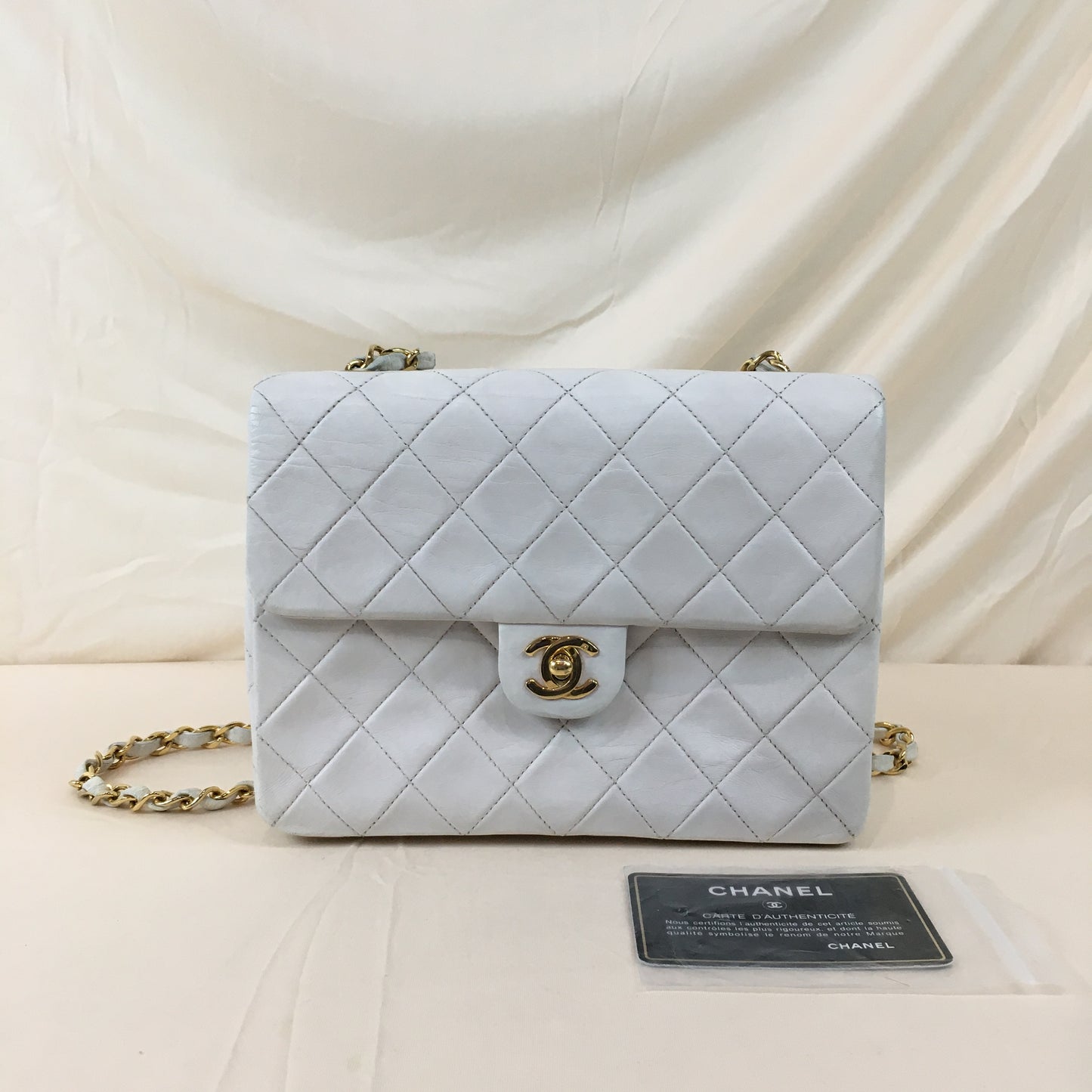 Chanel White Vintage Classic Square Flap Shoulder Bag Sku# 69636