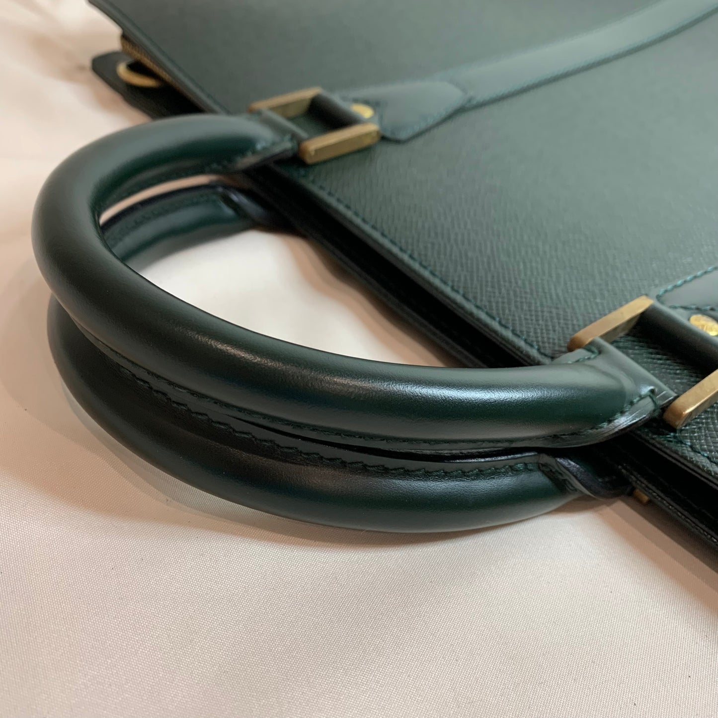 Louis Vuitton Green Taiga Leather Porte Clement Briefcase Sku# 81337