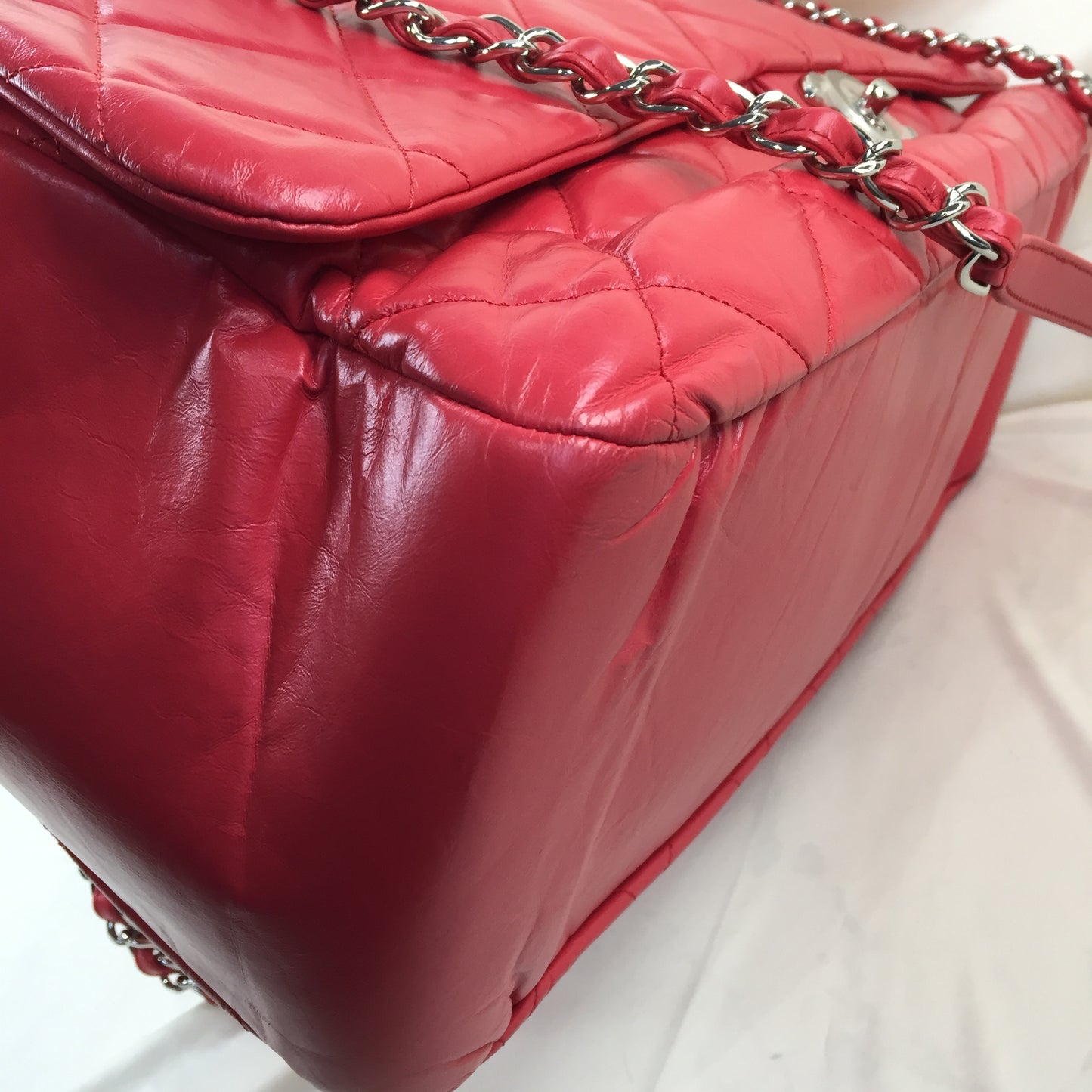 Pre-Owned Chanel Red Leather Chain Travel Tote w/ Charm Sku# 65410