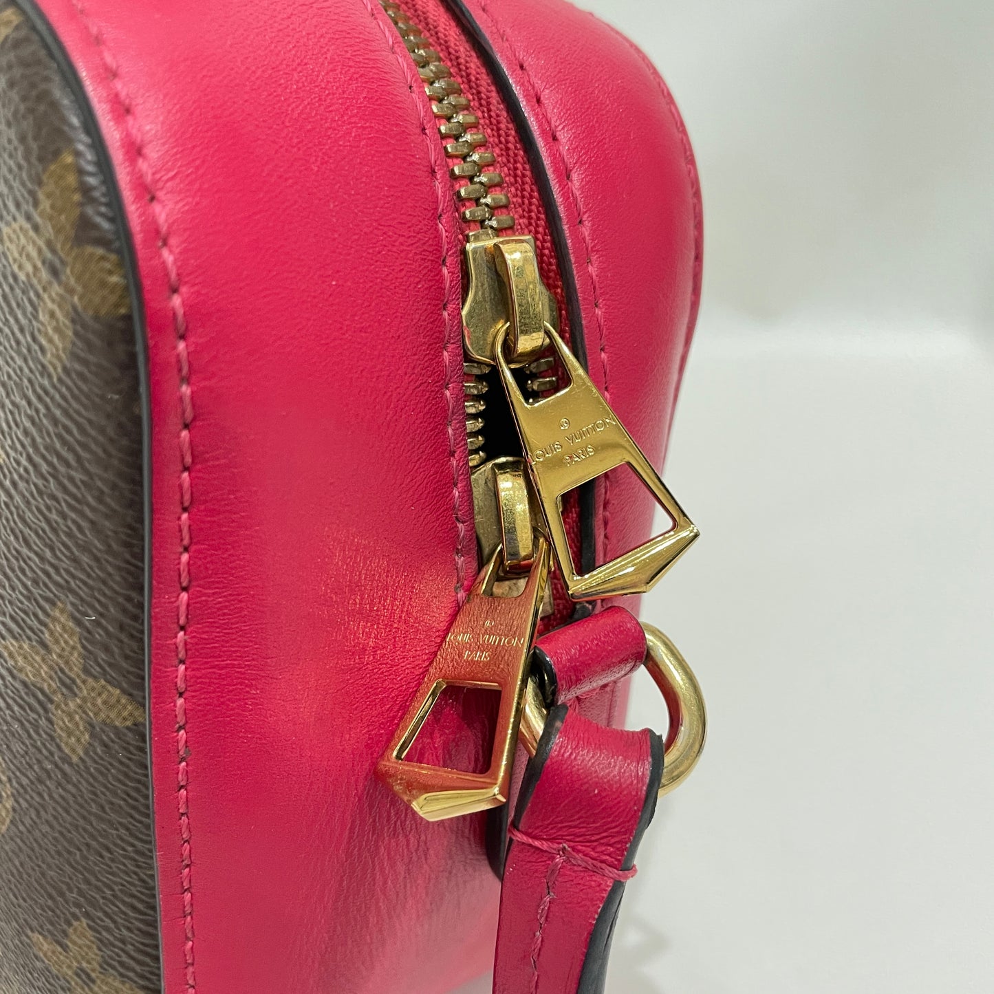 Louis Vuitton Monogram Coated Canvas Pink Leather Saintonge Crossbody Bag Sku# 80273