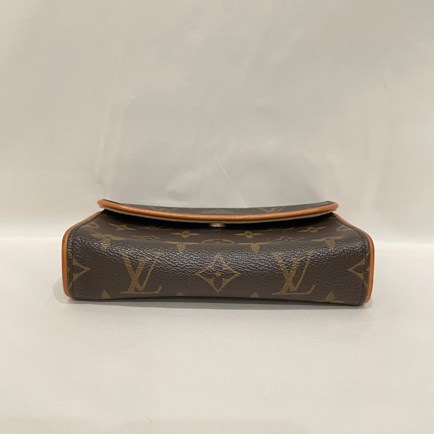 Louis Vuitton Monogram Coated Canvas Florentine No Strap Pochette Clutch Sku# 80169