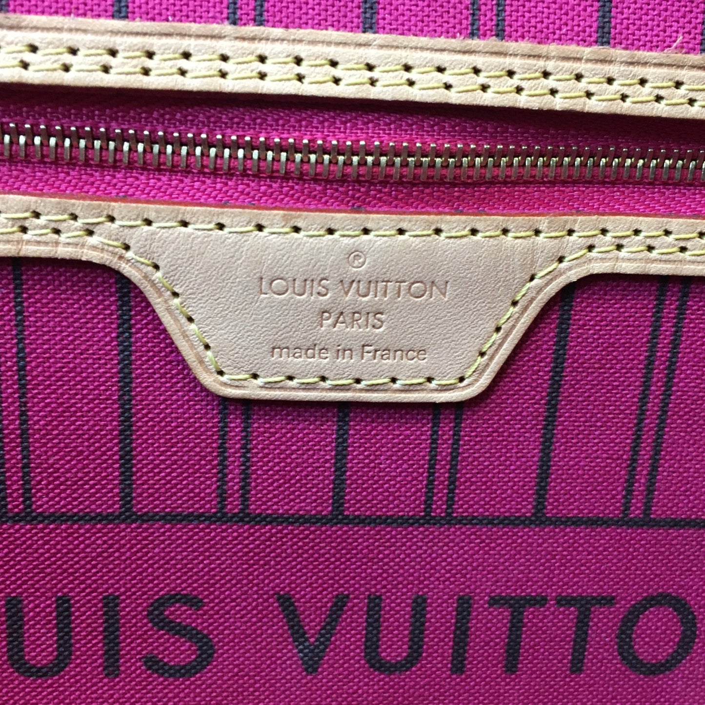 Louis Vuitton Monogram Coated Canvas Neverfull MM Shoulder Bag Sku# 68187
