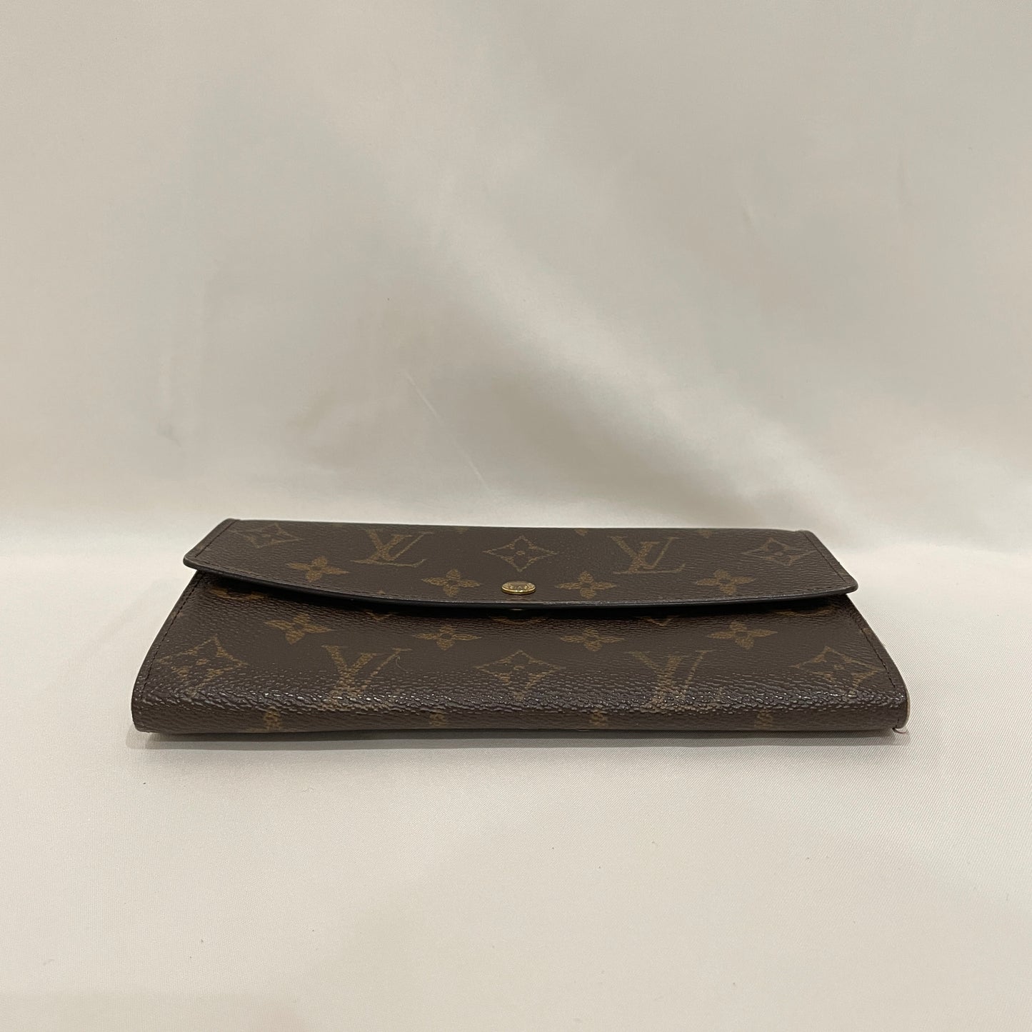 Louis Vuitton Monogram Canvas Sarah Wallet Sku# 80490