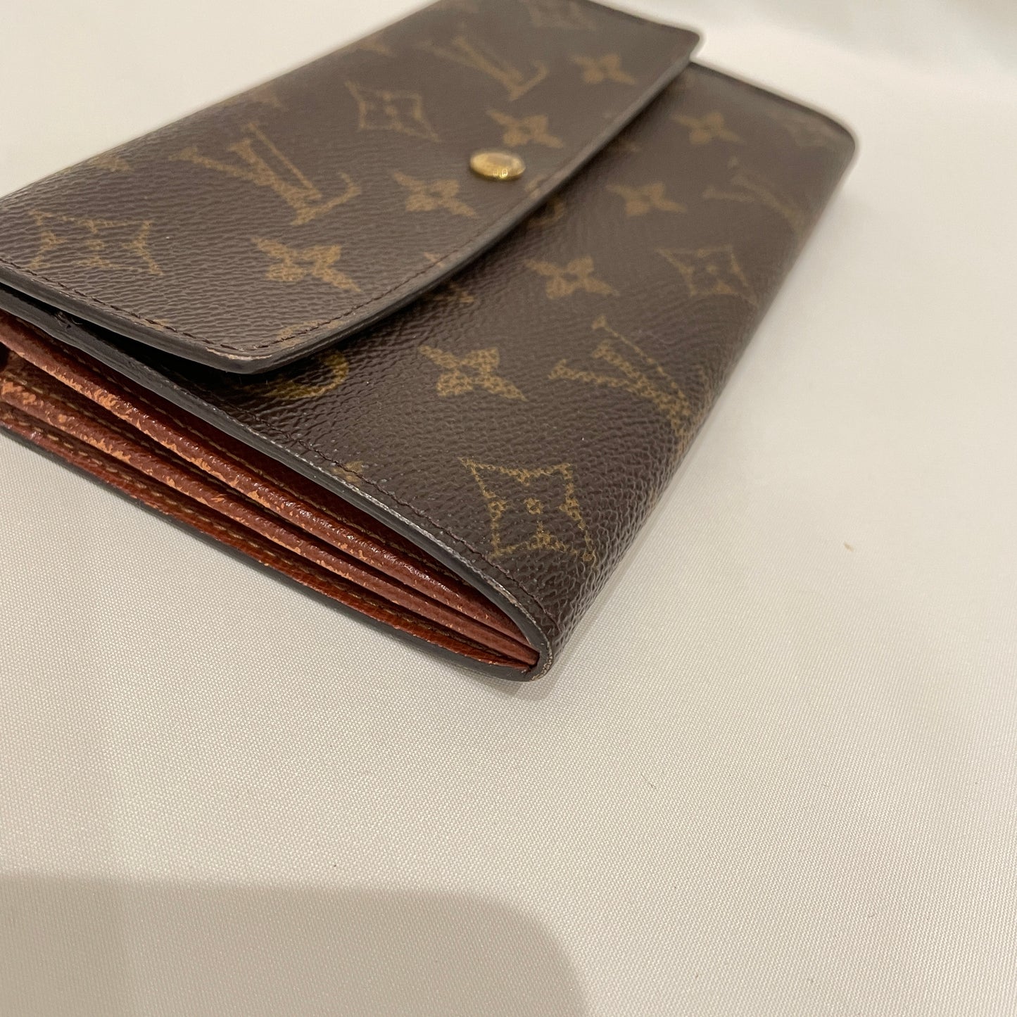 Louis Vuitton Monogram Canvas Sarah Wallet Sku# 80490