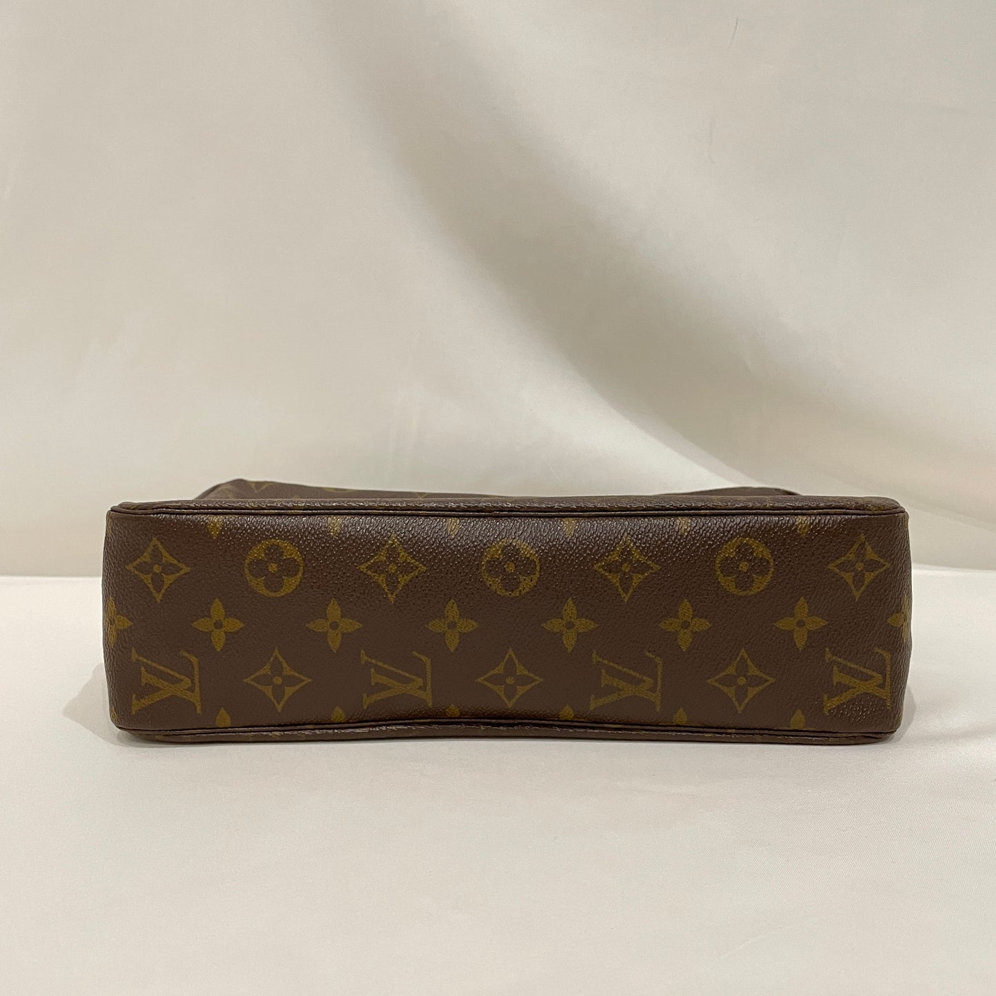 Louis Vuitton Monogram Toilette Pochette 28 Clutch Sku# 80532