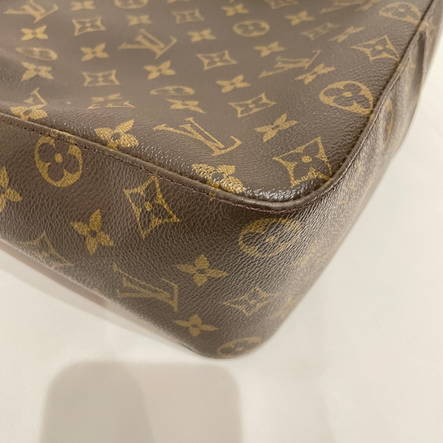 Louis Vuitton Monogram Looping GM Shoulder Bag Sku# 80586