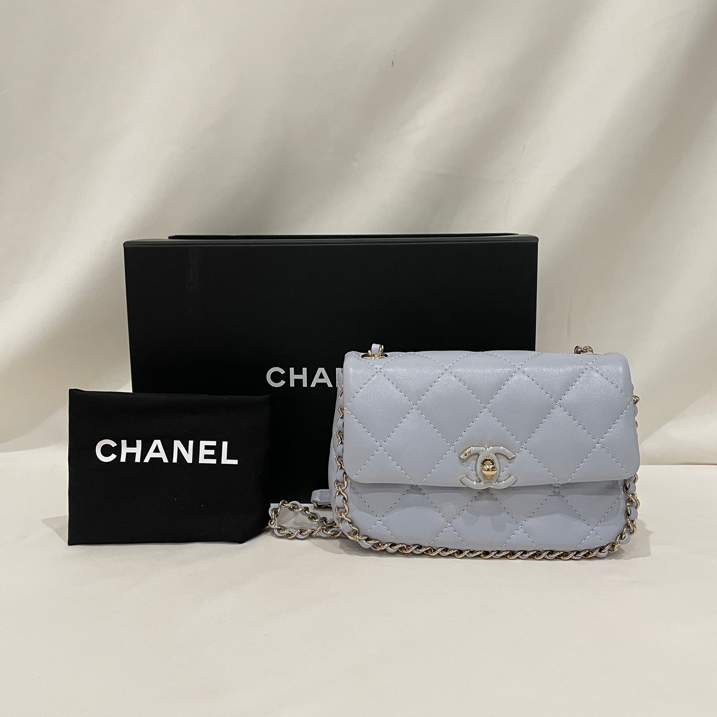 Chanel Blue Leather Chain Shoulder Bag Sku#80528