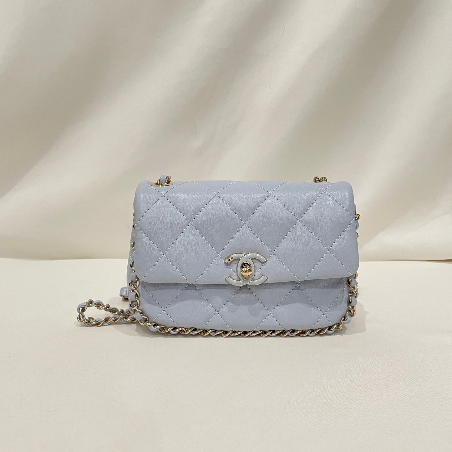 Chanel Blue Leather Chain Shoulder Bag Sku#80528