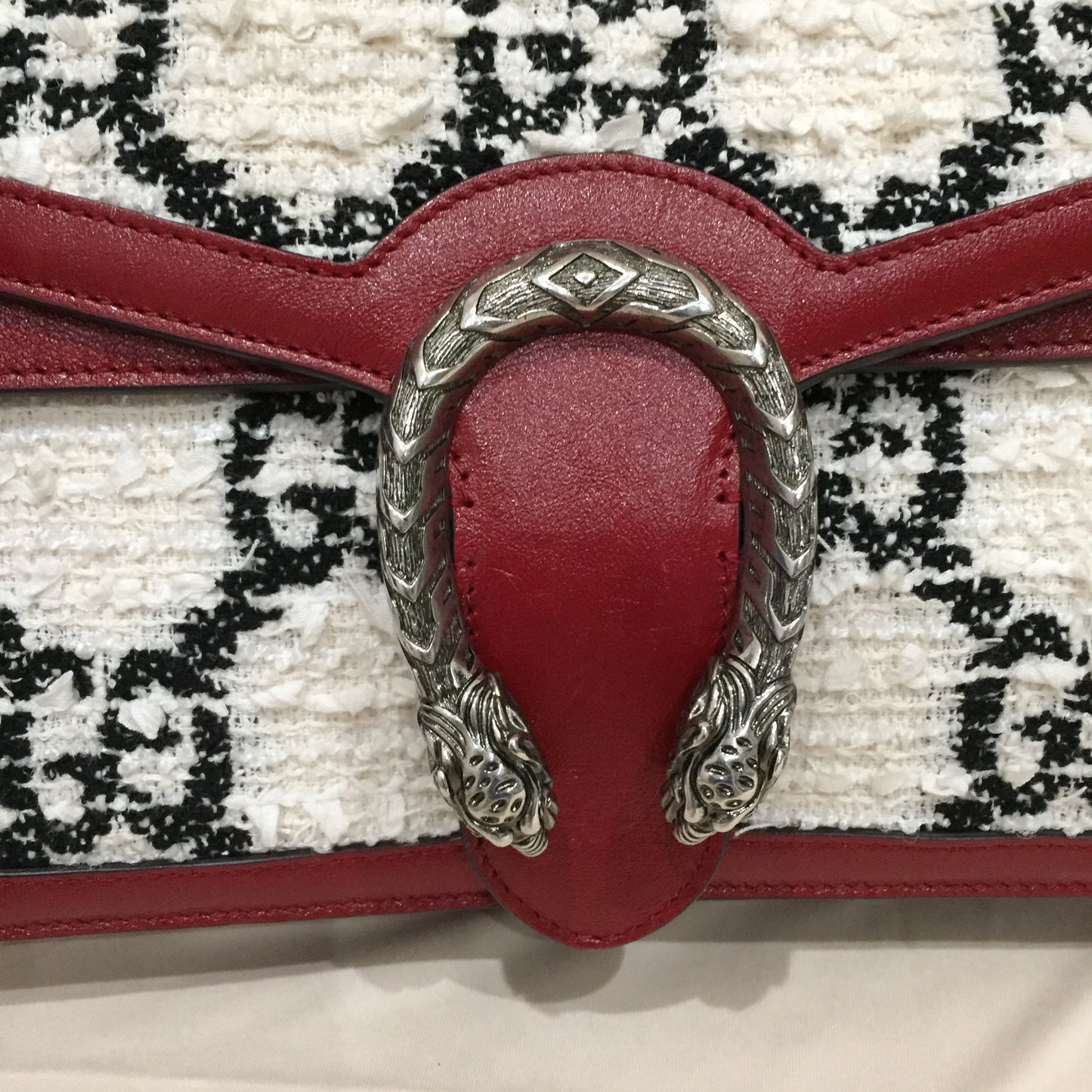 Gucci White Red Tweed Dionysus Medium Shoulder Bag Sku# 71955