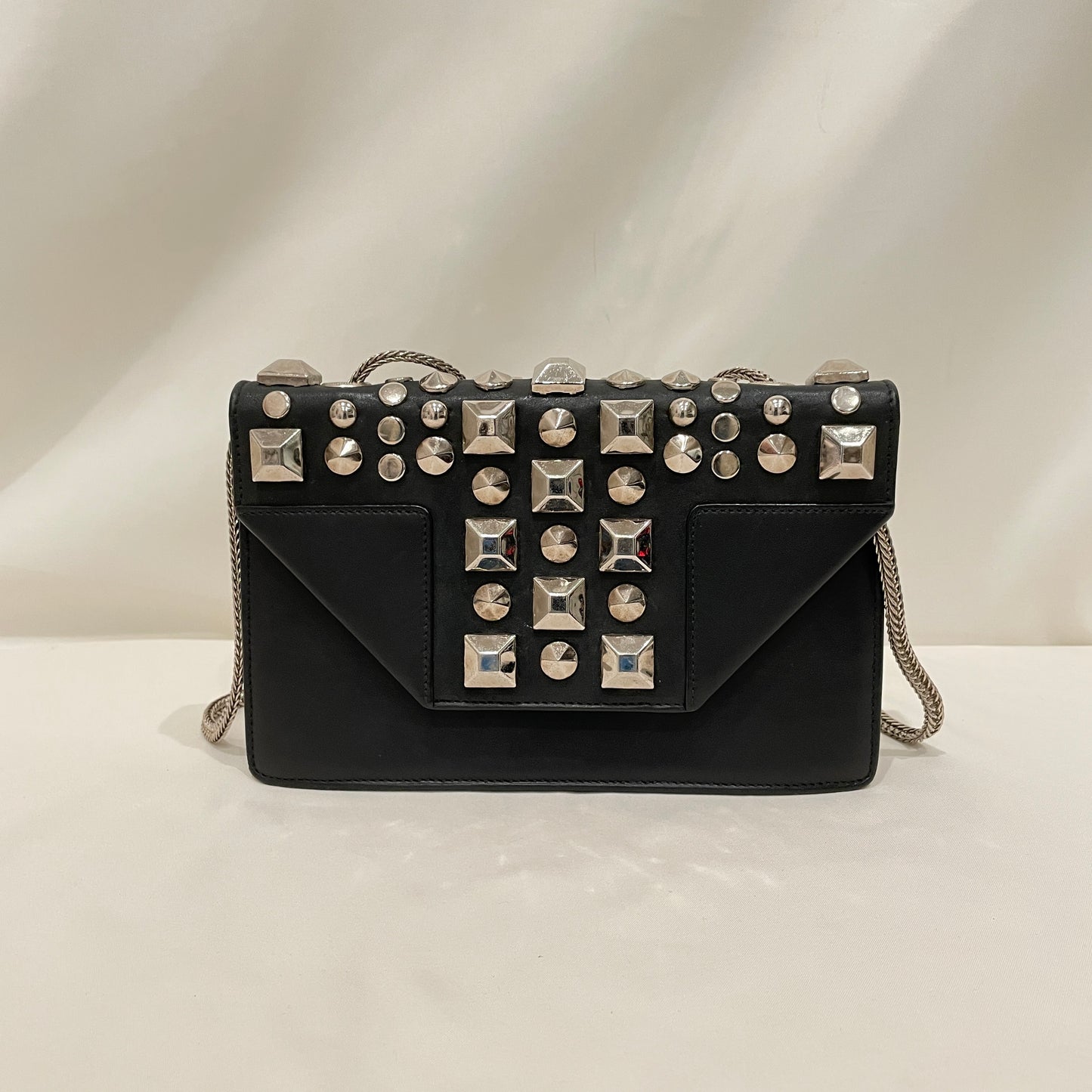 Yves Saint Laurent Black Leather Stud Chain Shoulder Bag Sku#80768