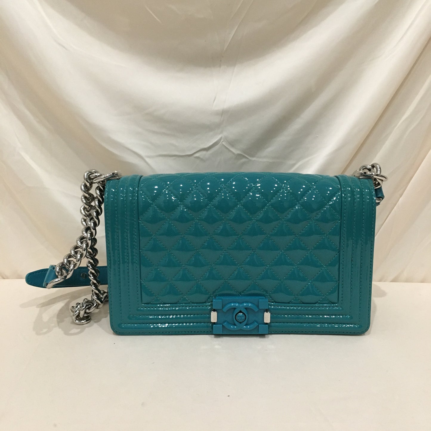 Chanel Green Patent Old Medium Boy Flap Shoulder Bag Sku# 76385