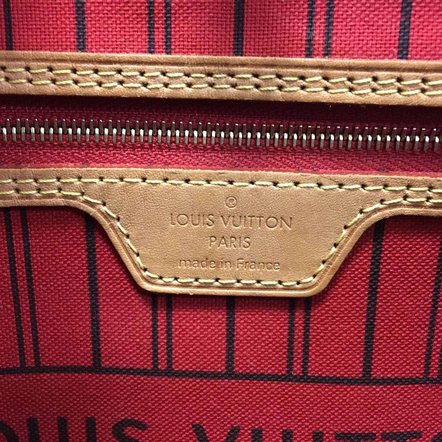 Louis Vuitton Monogram Coated Canvas Neverfull MM Shoulder Bag Sku# 68378