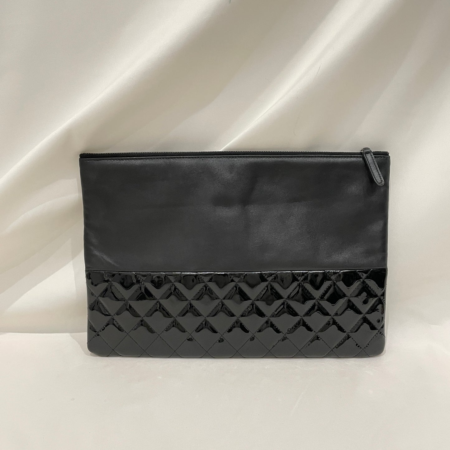 Chanel Black Lambskin Patent Clutch Bag Sku# 81000