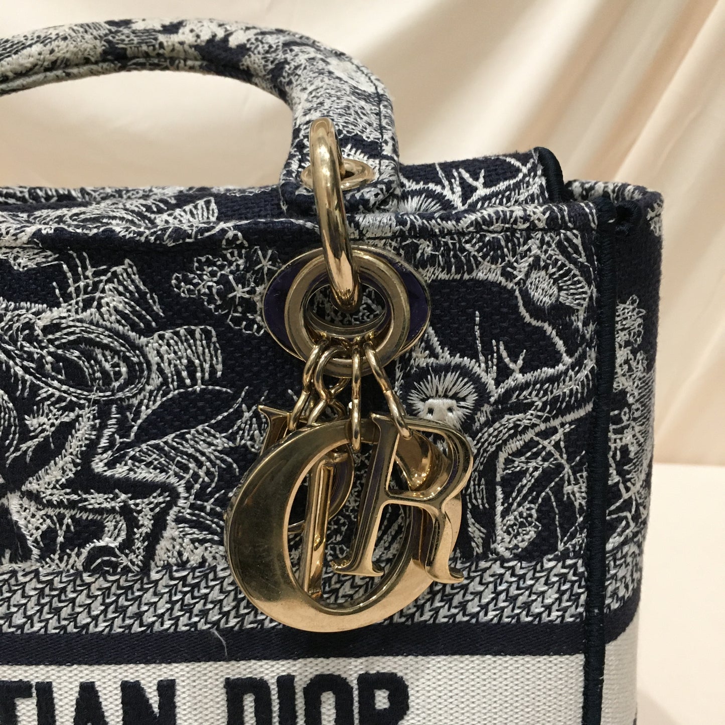 Dior Navy Canvas Toile de Jouy D-Lite Medium Lady Dior Tote Sku# 78051