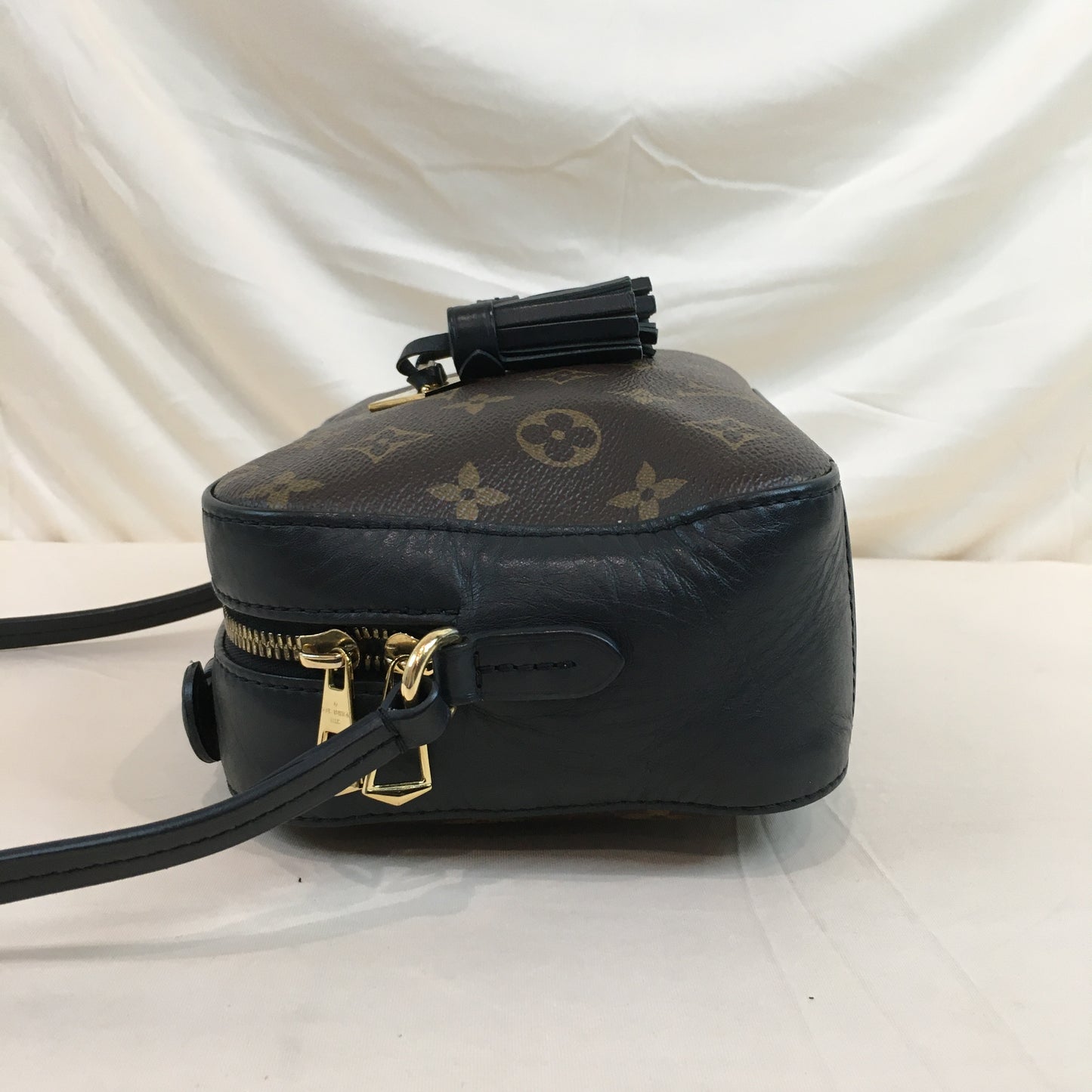Louis Vuitton Black Leather Monogram Canvas Saintonge Crossbody Bag Sku# 70089