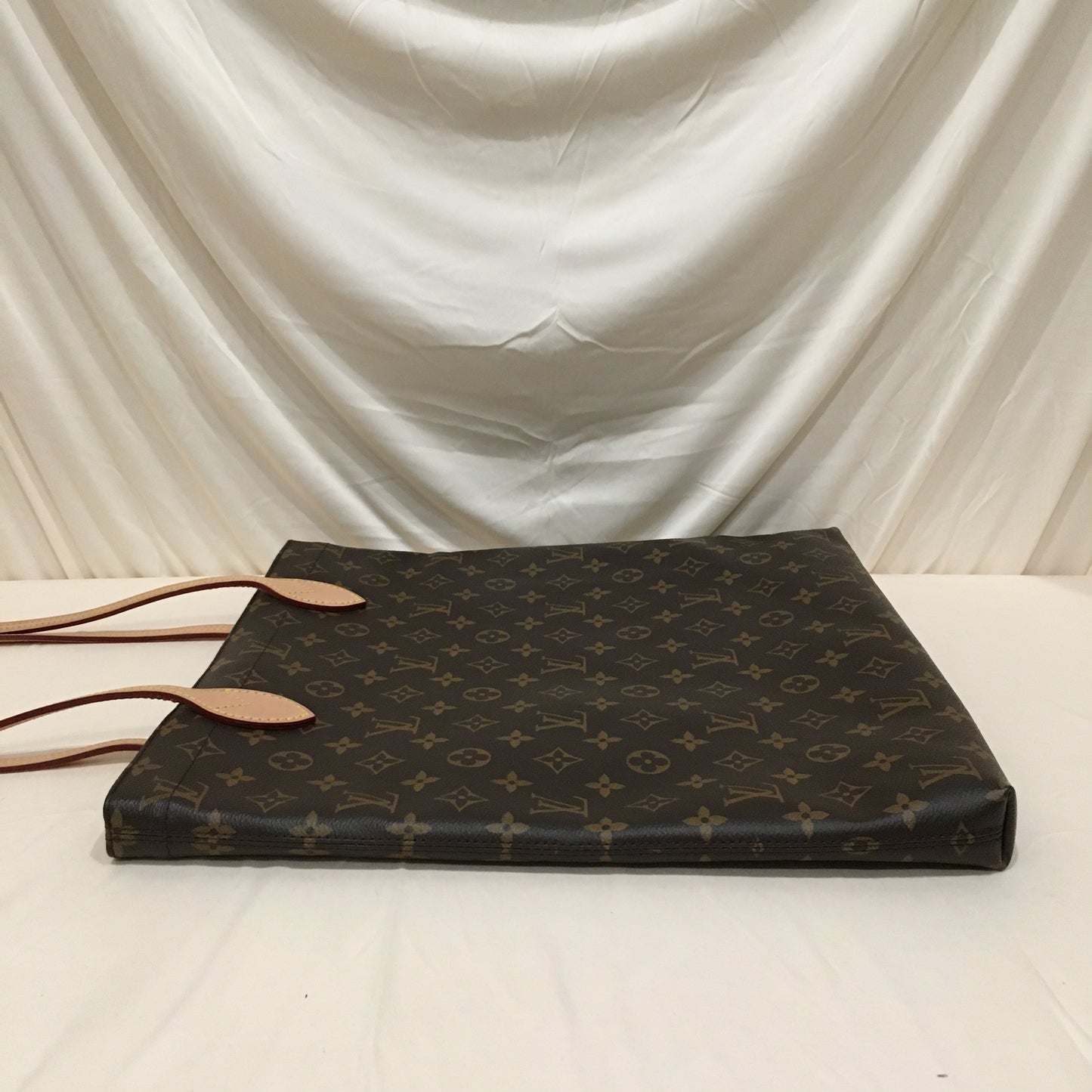 Louis Vuitton Monogram Coated Canvas Carry It Tote Sku# 73021