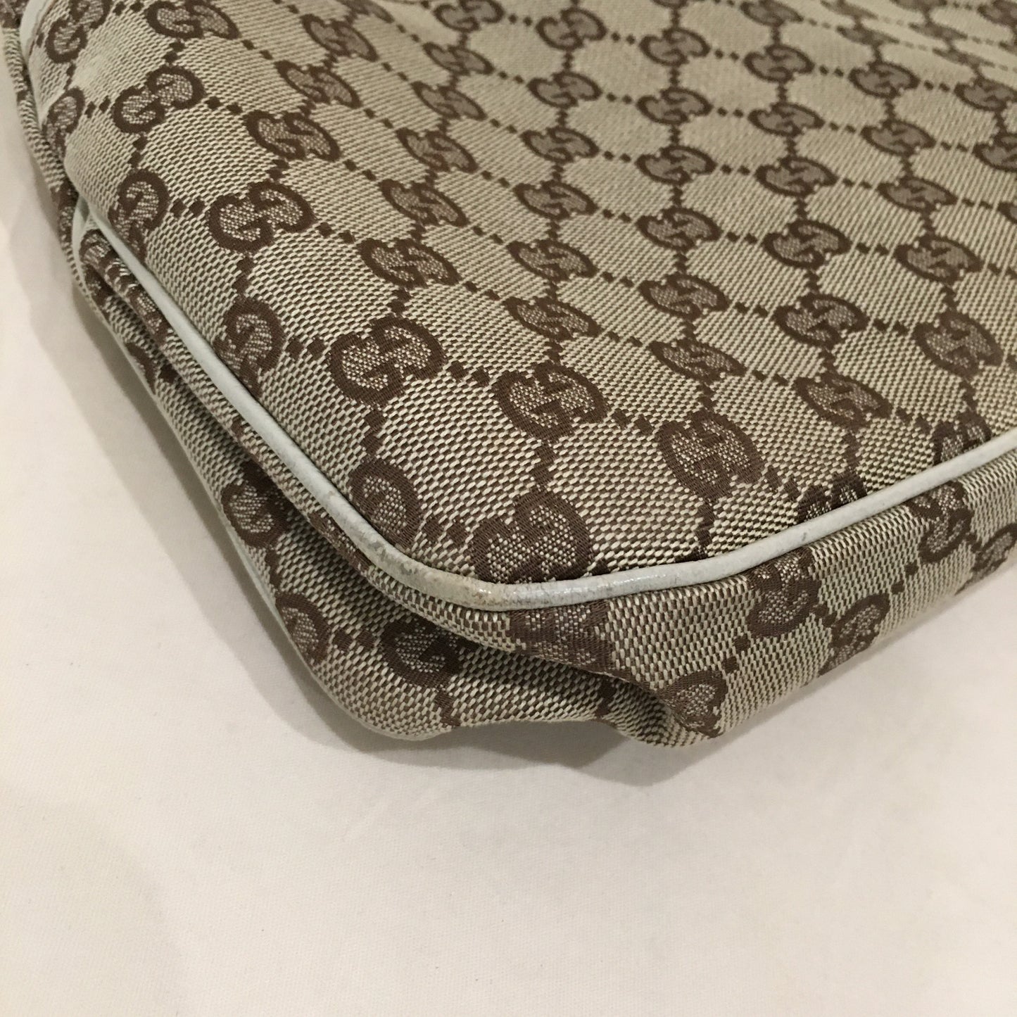 Gucci Beige White GG Canvas Shoulder Bag Sku# 71190L