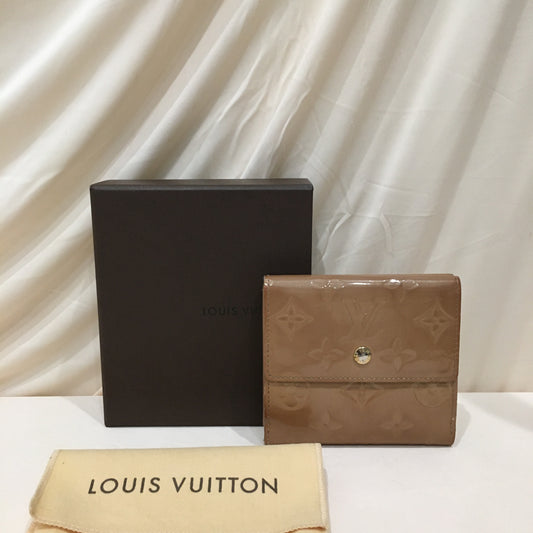 Louis Vuitton Beige Vernis Double Side Wallet  Sku# 79042