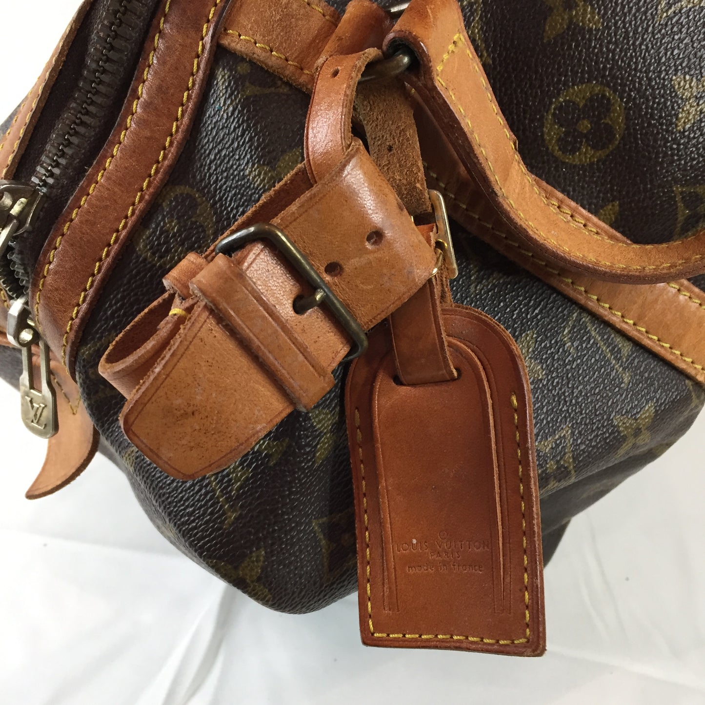 Louis Vuitton Monogram Coated Canvas Sac Souple 35 Travel Bag Sku# 79820