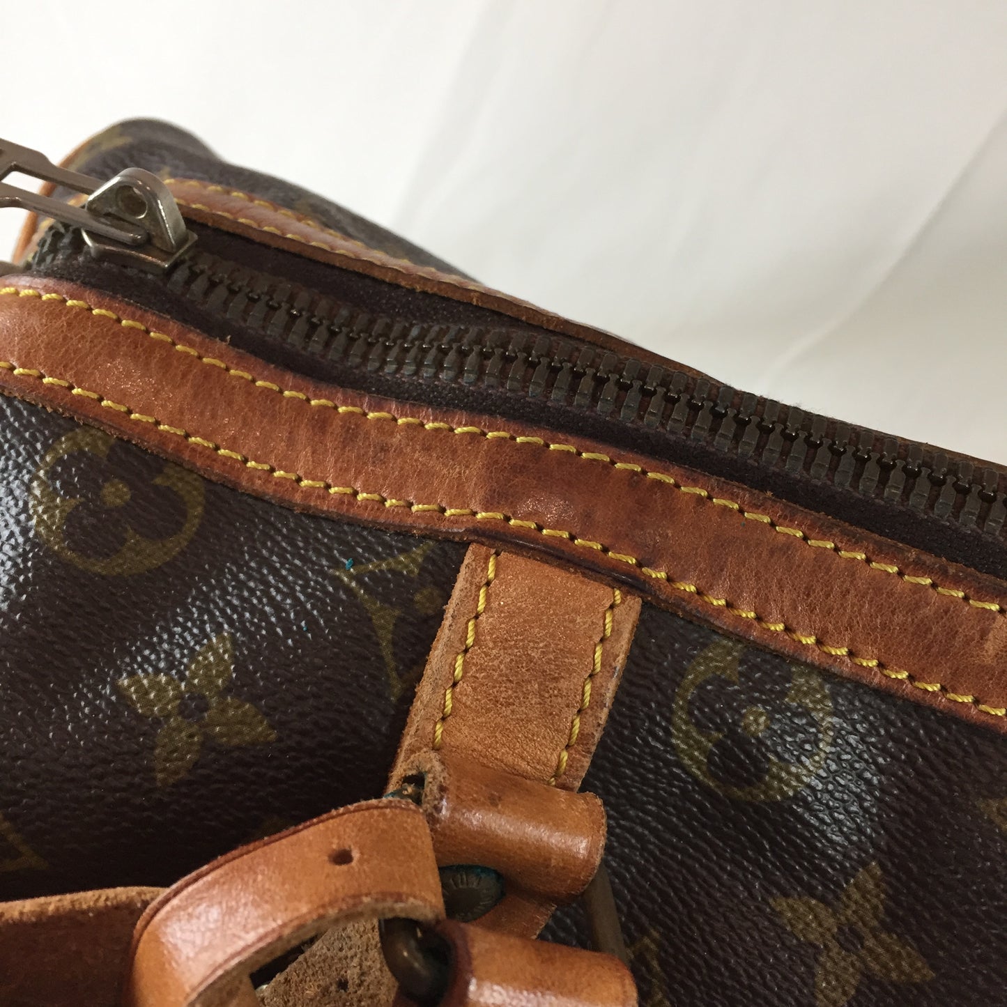 Louis Vuitton Monogram Coated Canvas Sac Souple 35 Travel Bag Sku# 79820